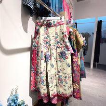 Load image into Gallery viewer, RB146-Batik Long Pants