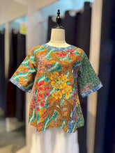 Load image into Gallery viewer, RB189- Batik Denim 3/4 Sleeve