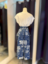 Load image into Gallery viewer, T104680- Indigo 3/4 Printed Pants