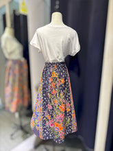 Load image into Gallery viewer, RB142F-Batik Skirt-M
