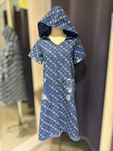Load image into Gallery viewer, T104718- Indigo Dress With Hoodie
