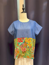 Load image into Gallery viewer, RB188C-Denim Batik Blouse-M
