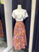 Load image into Gallery viewer, RB142D-Batik Skirt-M,L
