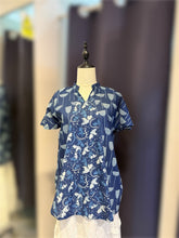 Load image into Gallery viewer, T104643-V-Neck Top
