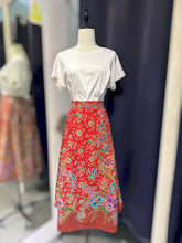 Load image into Gallery viewer, RB142H-Batik Skirt-M,L
