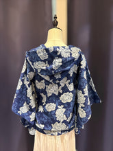 Load image into Gallery viewer, T104822-Indigo Hoodie Top
