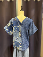 Load image into Gallery viewer, T104788-Patchwork V Neck Top
