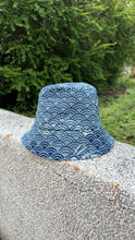 Load image into Gallery viewer, H11002F-Indigo Reversible Hat

