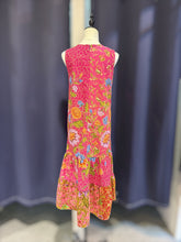 Load image into Gallery viewer, RB107C-Batik Sleeveless Dress(S)
