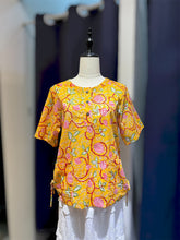 Load image into Gallery viewer, T104703 - Printed Short Sleeve Top
