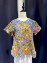 Load image into Gallery viewer, RB204D-Batik Blouse(L)
