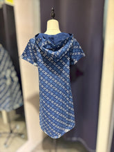 Load image into Gallery viewer, T104718- Indigo Dress With Hoodie
