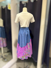 Load image into Gallery viewer, RB38B-Denim Batik Skirts-S

