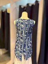 Load image into Gallery viewer, T104502-Sleeveless
