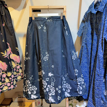 Load image into Gallery viewer, RB142-Batik Skirt
