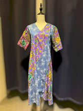 Load image into Gallery viewer, RB1130B-Batik V-Neck Dress-S
