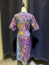 Load image into Gallery viewer, RB1130B-Batik V-Neck Dress-S
