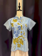 Load image into Gallery viewer, RB229A-CNY Blouse(S,M)
