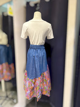 Load image into Gallery viewer, RB38G-Denim Batik Skirts-L
