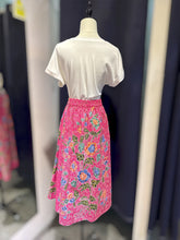 Load image into Gallery viewer, RB142A-Batik Skirt-S,M
