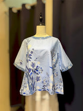 Load image into Gallery viewer, RB189E- Batik Denim 3/4 Sleeve-M
