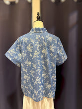 Load image into Gallery viewer, RB206G-Denim Batik Collar Top(L)
