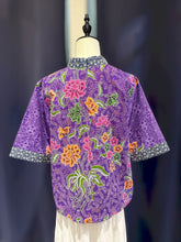 Load image into Gallery viewer, RB219B-3/4 CNY sleeves Top(M,L)
