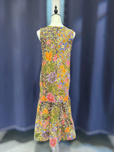 Load image into Gallery viewer, RB107A-Batik Sleeveless Dress(S)
