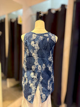Load image into Gallery viewer, T104560-Vest
