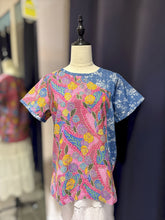 Load image into Gallery viewer, RB05G-Denim Batik Top-M
