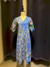 Load image into Gallery viewer, RB1130A-Batik V-Neck Dress-S
