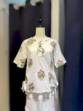 Load image into Gallery viewer, T104705- Printed Short Sleeve Top
