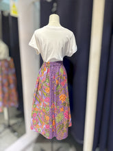 Load image into Gallery viewer, RB142E-Batik Skirt-M
