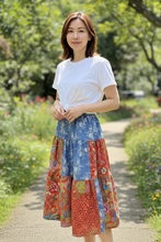 Load image into Gallery viewer, RB0149E-Denim Batik Skirt-S,M
