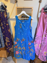 Load image into Gallery viewer, RB169-Batik Dress
