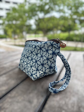 Load image into Gallery viewer, G023G-Indigo Makeup Zip Pouch
