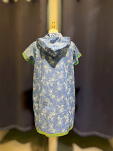 Load image into Gallery viewer, RB213C-Denim Batik Dress With Hoodie-L
