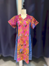 Load image into Gallery viewer, RB212B-Batik Dress(S)
