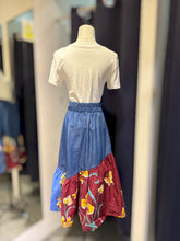 Load image into Gallery viewer, RB38I-Denim Batik Skirts-M
