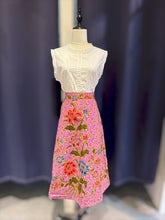 Load image into Gallery viewer, RB142C-Batik Skirt-M
