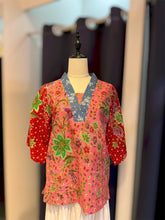 Load image into Gallery viewer, RB160-Batik &amp; Denim 3/4 Blouse
