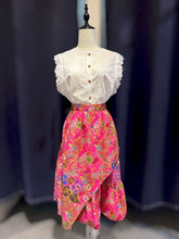 Load image into Gallery viewer, RB141D-Batik Skirts (M)
