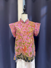 Load image into Gallery viewer, RB185B-CNY Batik Blouse(S)

