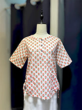 Load image into Gallery viewer, T104704- Printed Short Sleeve Top
