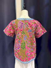 Load image into Gallery viewer, RB204A-Batik Blouse(S,M)

