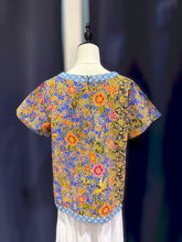 Load image into Gallery viewer, RB204B-Batik Blouse(S,M)
