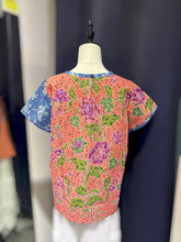 Load image into Gallery viewer, RB05F-Denim Batik Top-M
