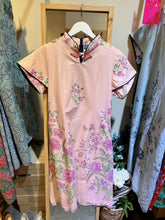 Load image into Gallery viewer, RB155-Batik Dress

