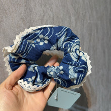 Load image into Gallery viewer, G037-Hair Tie with lace
