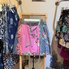 Load image into Gallery viewer, RB157-Batik Short
